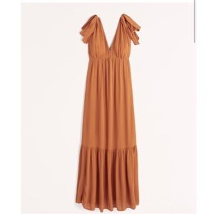 EUC Abercrombie tie strap dress. Worn once and air dried (hence the wrinkles)